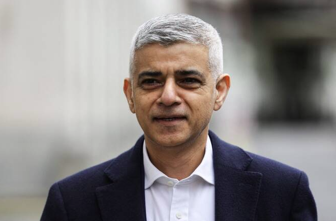 AI risks 'mass unemployment' in London: mayor